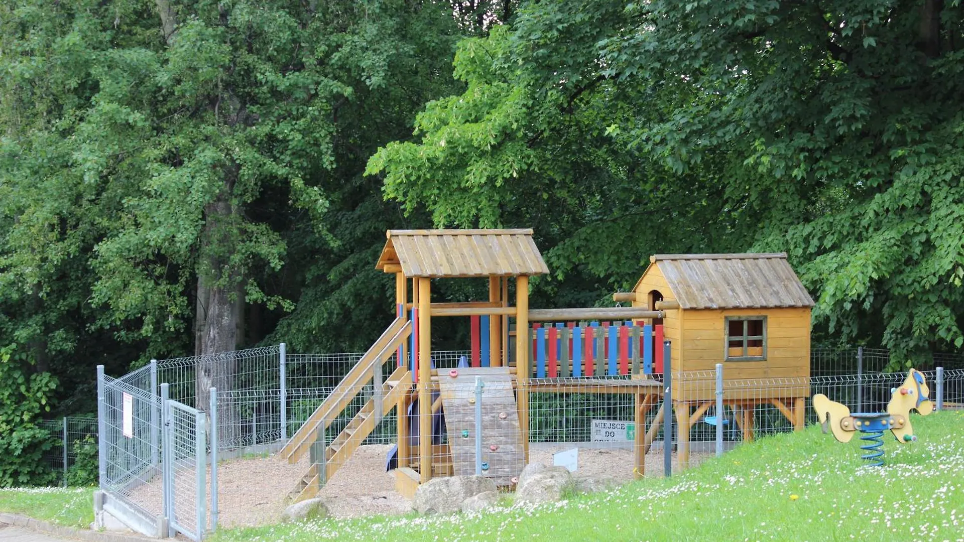 Apartament Przy Stoku Karpatka Karpacz 0*,